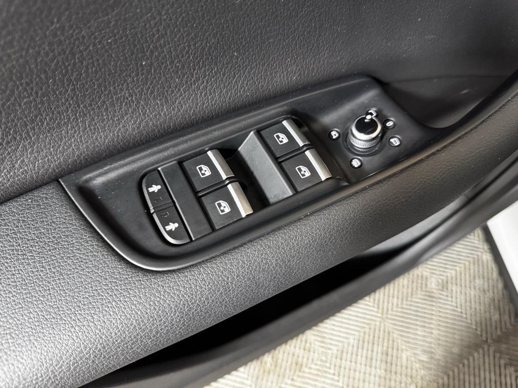used 2017 Audi Q7 car, priced at $19,400