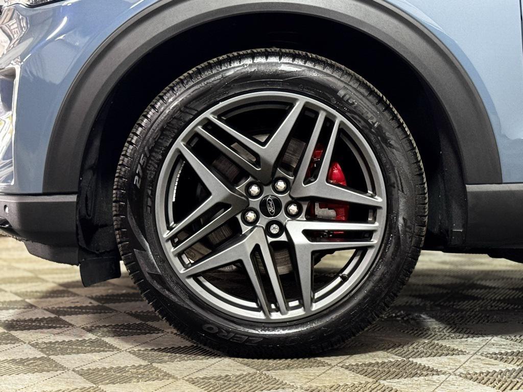 used 2025 Ford Explorer car, priced at $43,688