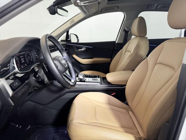 used 2025 Audi Q7 car, priced at $65,900
