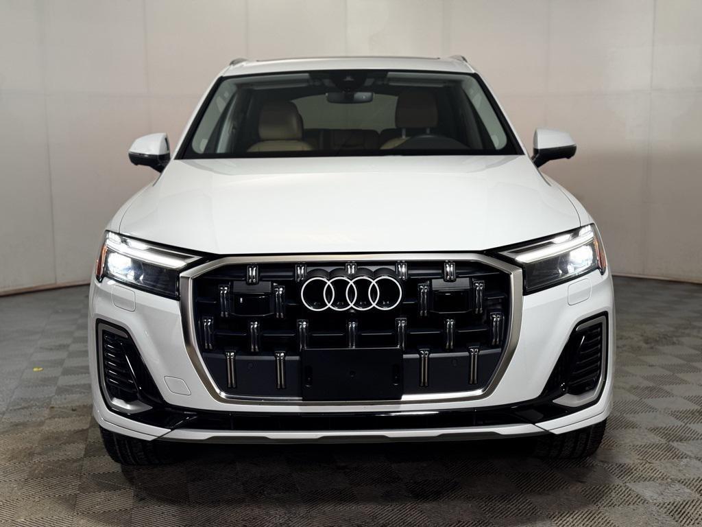 used 2025 Audi Q7 car, priced at $59,240
