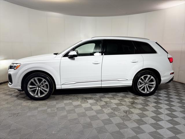 used 2025 Audi Q7 car, priced at $65,900