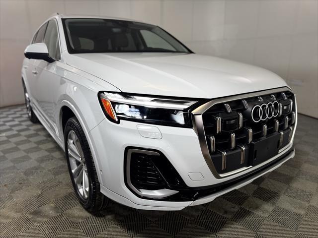 used 2025 Audi Q7 car, priced at $65,900