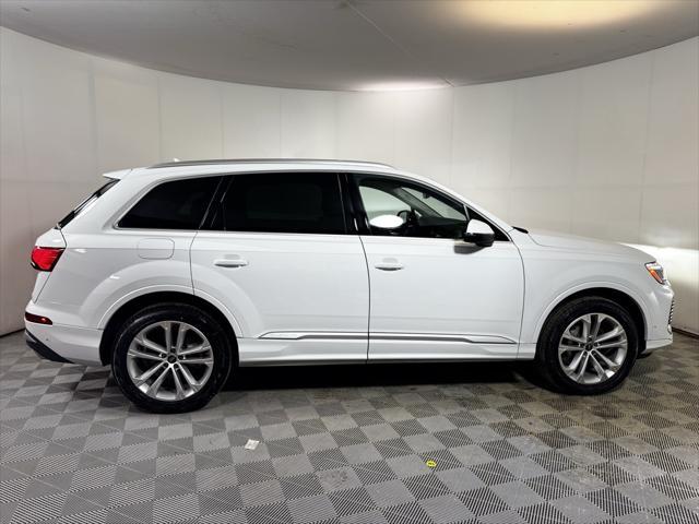 used 2025 Audi Q7 car, priced at $65,900