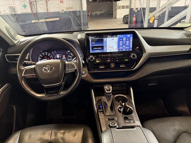 used 2021 Toyota Highlander car, priced at $36,683