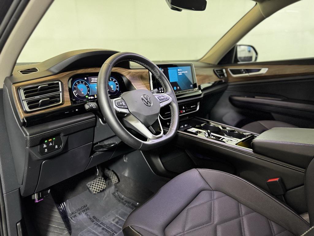 used 2024 Volkswagen Atlas car, priced at $35,494