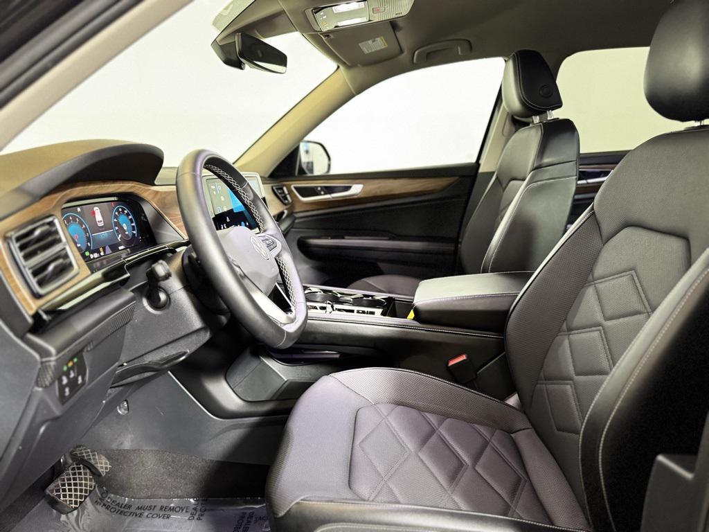 used 2024 Volkswagen Atlas car, priced at $35,494
