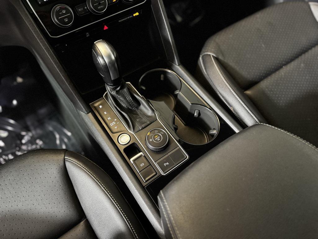 used 2021 Volkswagen Atlas car, priced at $25,580