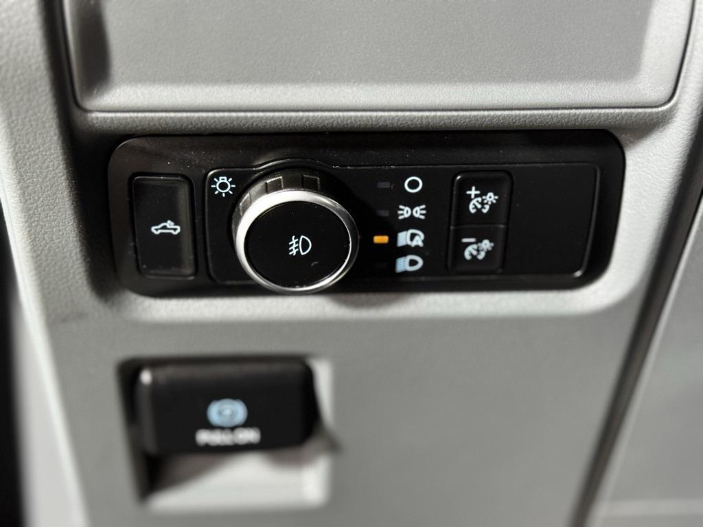 used 2021 Ford F-150 car, priced at $33,900