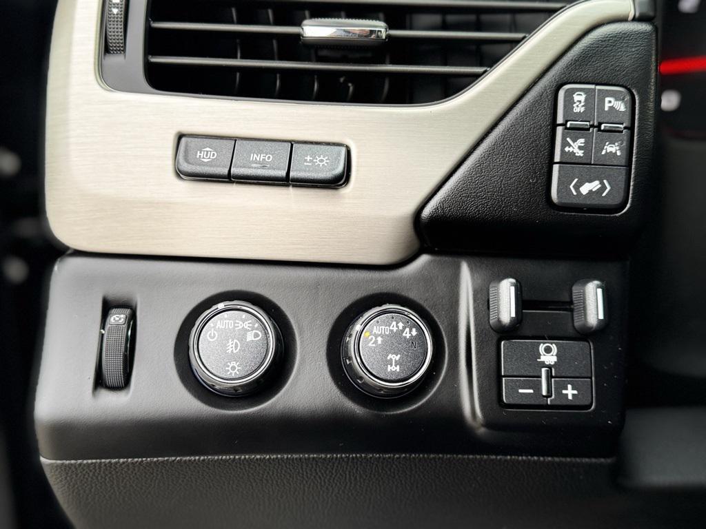 used 2019 GMC Yukon car, priced at $37,900