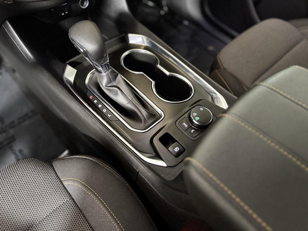 used 2021 Chevrolet Traverse car, priced at $25,240