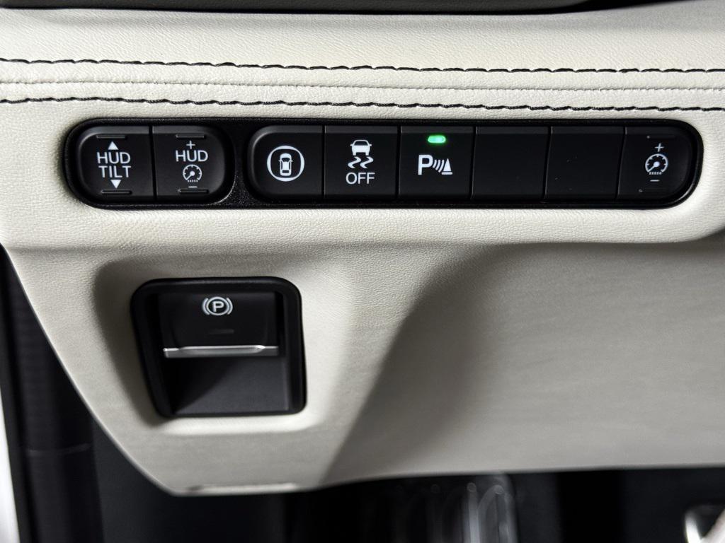 used 2024 Acura MDX car, priced at $56,566
