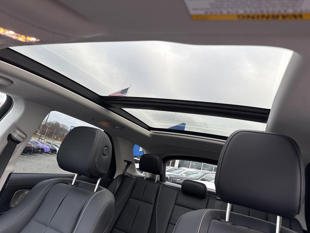 used 2024 Mercedes-Benz GLE 580 car, priced at $75,888