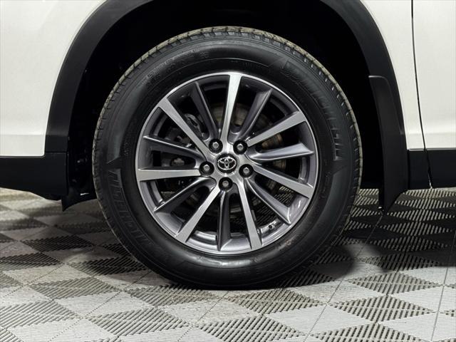 used 2019 Toyota Highlander car, priced at $31,980