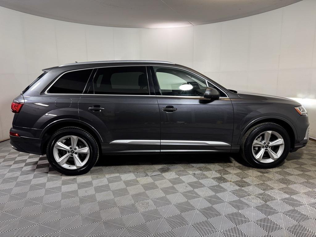 used 2022 Audi Q7 car, priced at $37,900