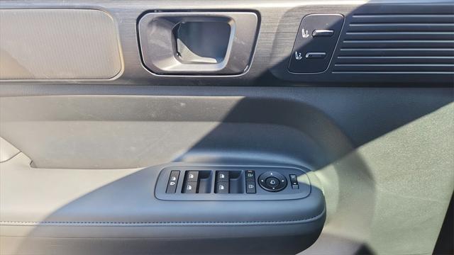 new 2025 Hyundai Santa Fe car, priced at $48,141