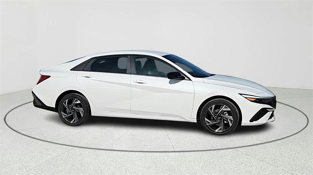 new 2025 Hyundai ELANTRA HEV car, priced at $26,795