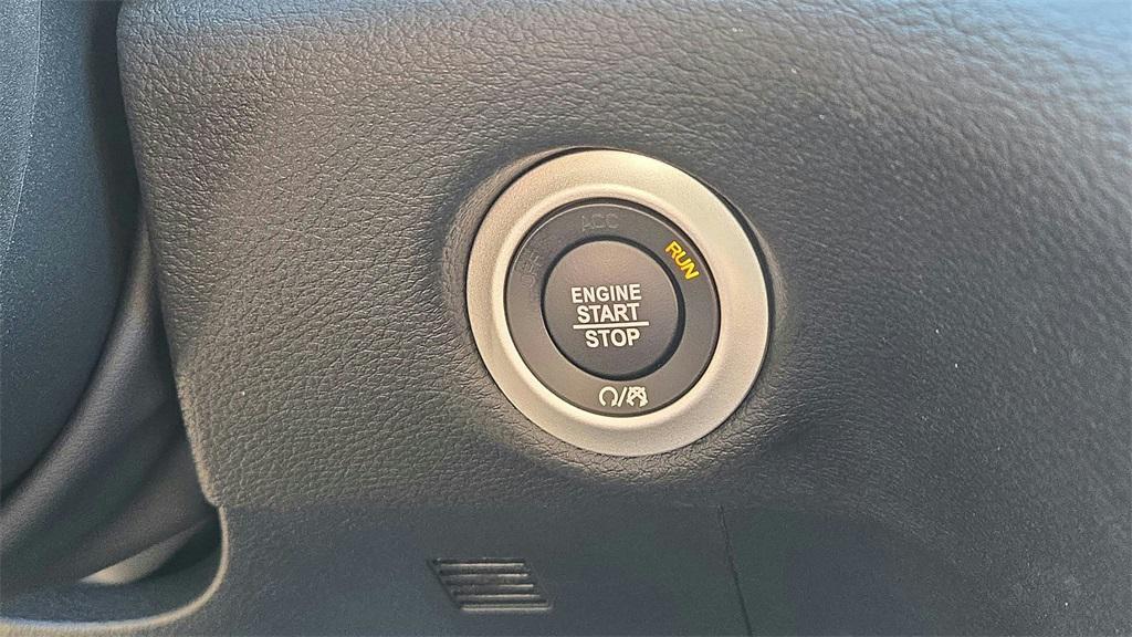 used 2026 Chrysler Pacifica car, priced at $38,420