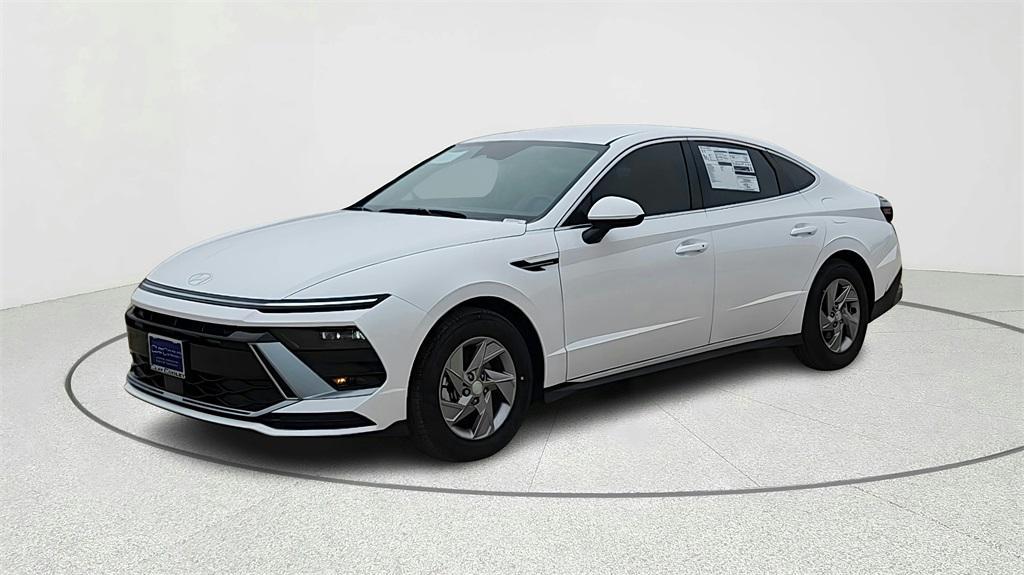 new 2025 Hyundai Sonata car, priced at $24,789