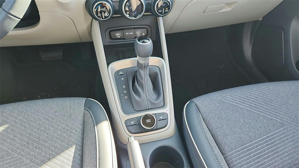new 2025 Hyundai Venue car, priced at $23,972