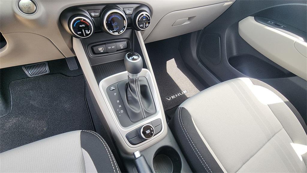 new 2025 Hyundai Venue car, priced at $22,517
