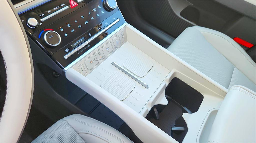 new 2025 Hyundai Santa Fe car, priced at $44,850