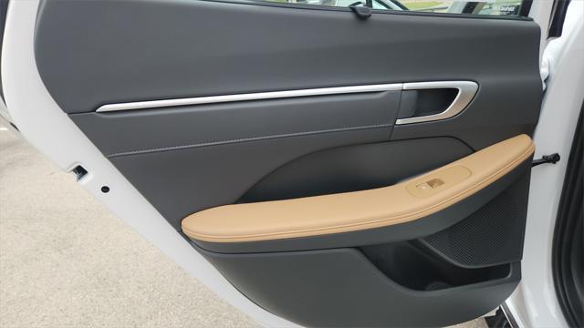 new 2025 Hyundai Sonata Hybrid car, priced at $38,151