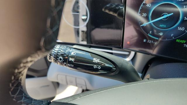 new 2025 Hyundai Elantra car, priced at $31,698