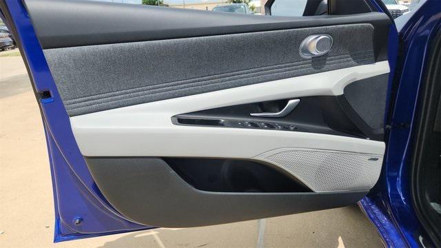 new 2025 Hyundai Elantra car, priced at $28,193