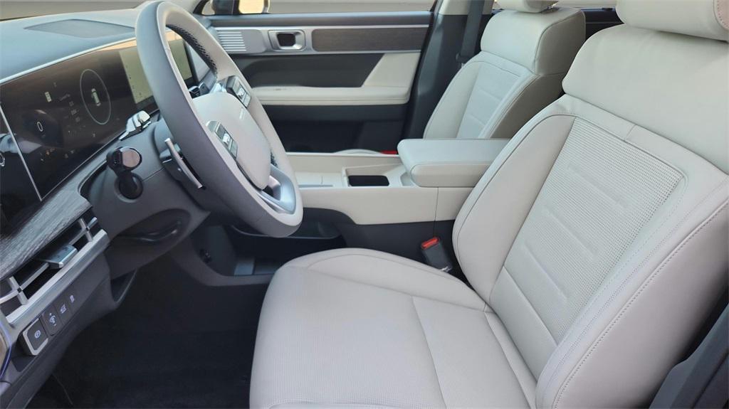 used 2025 Hyundai Santa Fe car, priced at $48,959