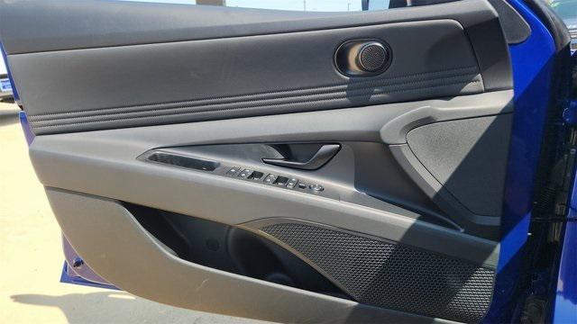 new 2025 Hyundai Elantra car, priced at $21,594