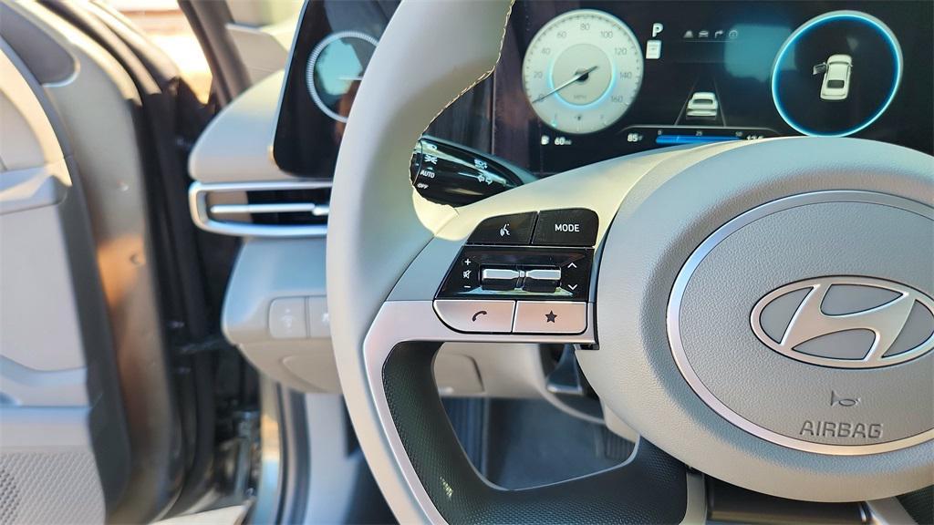 new 2025 Hyundai Elantra car, priced at $22,544