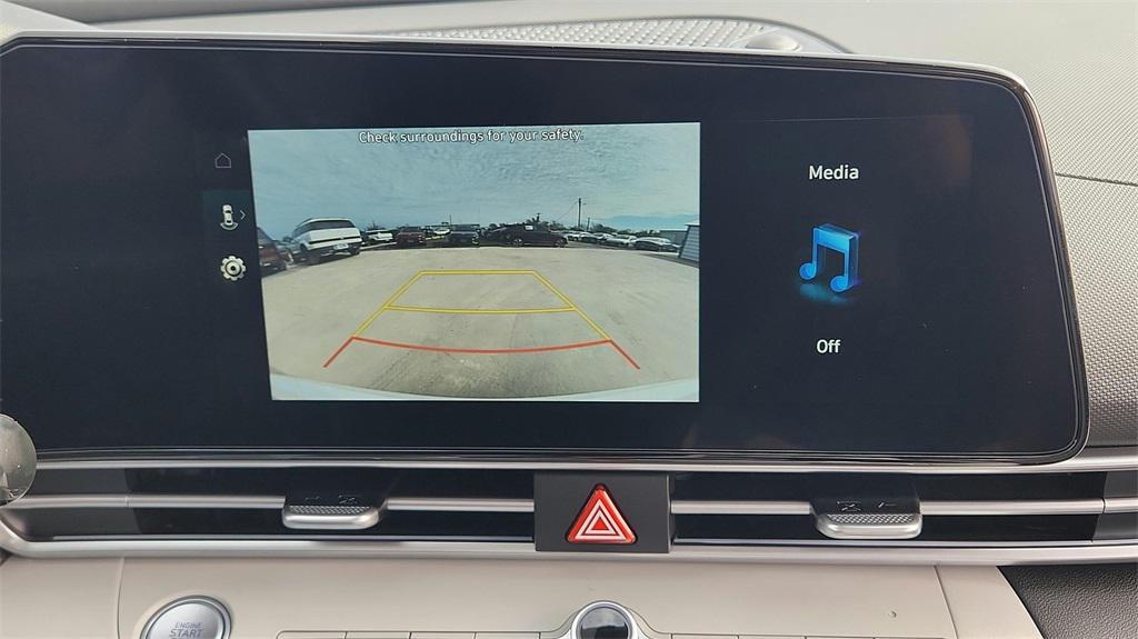 new 2025 Hyundai Elantra car, priced at $27,932