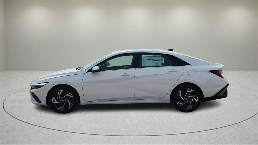 new 2025 Hyundai Elantra car, priced at $27,932