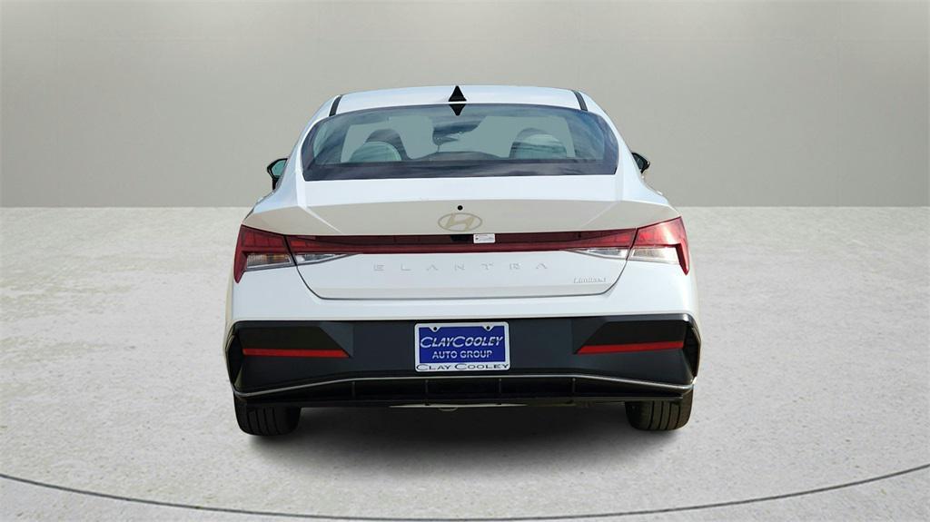 new 2025 Hyundai Elantra car, priced at $27,932