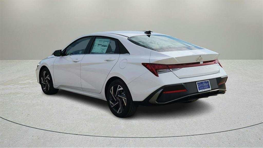 new 2025 Hyundai Elantra car, priced at $27,932