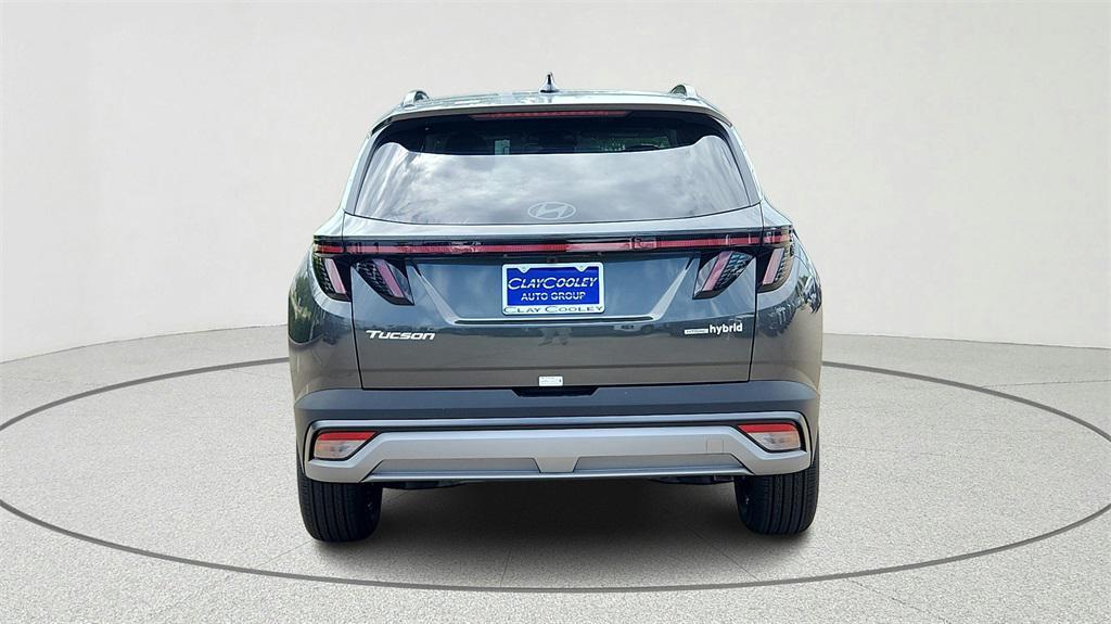 new 2026 Hyundai TUCSON Hybrid car, priced at $33,311