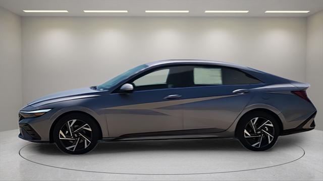 new 2025 Hyundai Elantra car, priced at $27,171