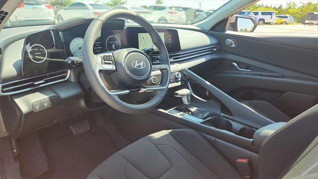 new 2025 Hyundai Elantra car, priced at $27,171