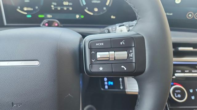 new 2025 Hyundai Santa Fe car, priced at $47,560