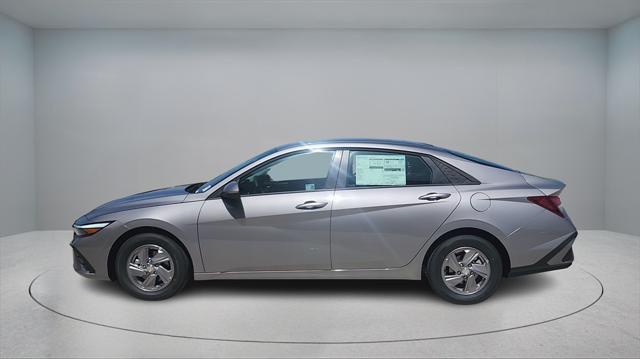 new 2025 Hyundai Elantra car, priced at $23,778