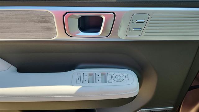 new 2025 Hyundai Santa Fe car, priced at $47,626