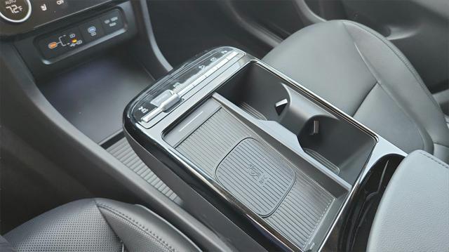 new 2025 Hyundai TUCSON Hybrid car, priced at $43,350