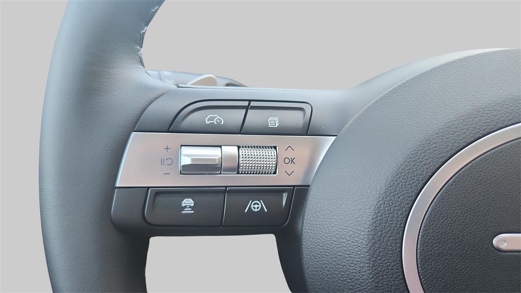 new 2025 Hyundai TUCSON Hybrid car, priced at $35,942