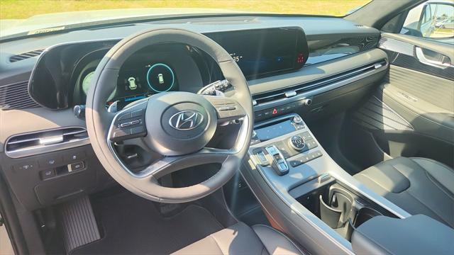 new 2025 Hyundai Palisade car, priced at $54,057