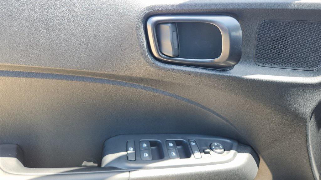 new 2025 Hyundai Venue car, priced at $23,910