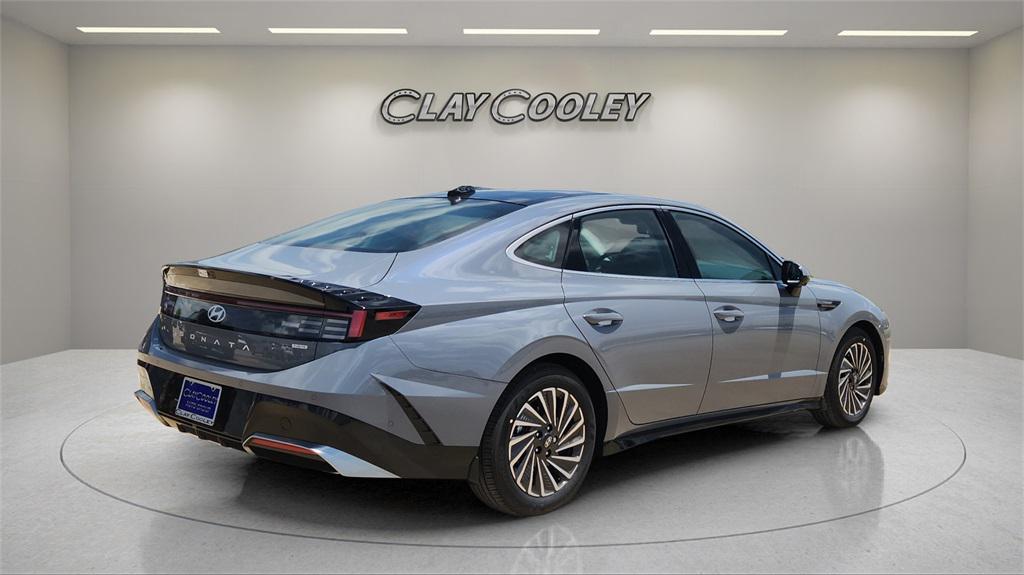 new 2025 Hyundai Sonata Hybrid car, priced at $34,829