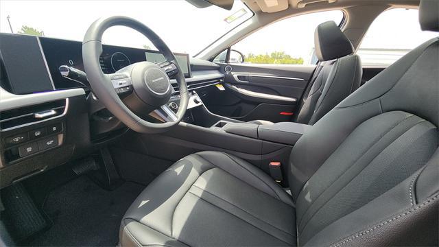 new 2025 Hyundai Sonata Hybrid car, priced at $37,829