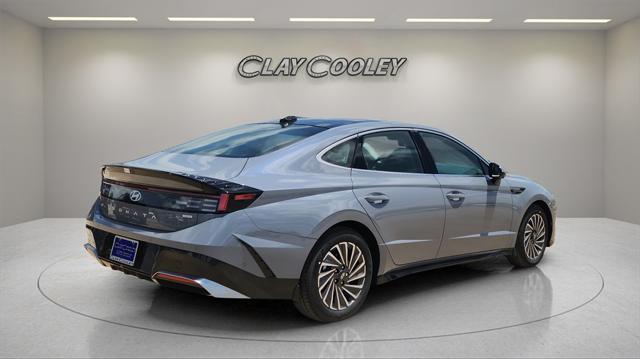 new 2025 Hyundai Sonata Hybrid car, priced at $37,829