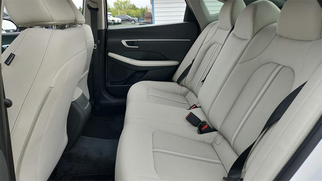 new 2025 Hyundai Sonata car, priced at $25,789