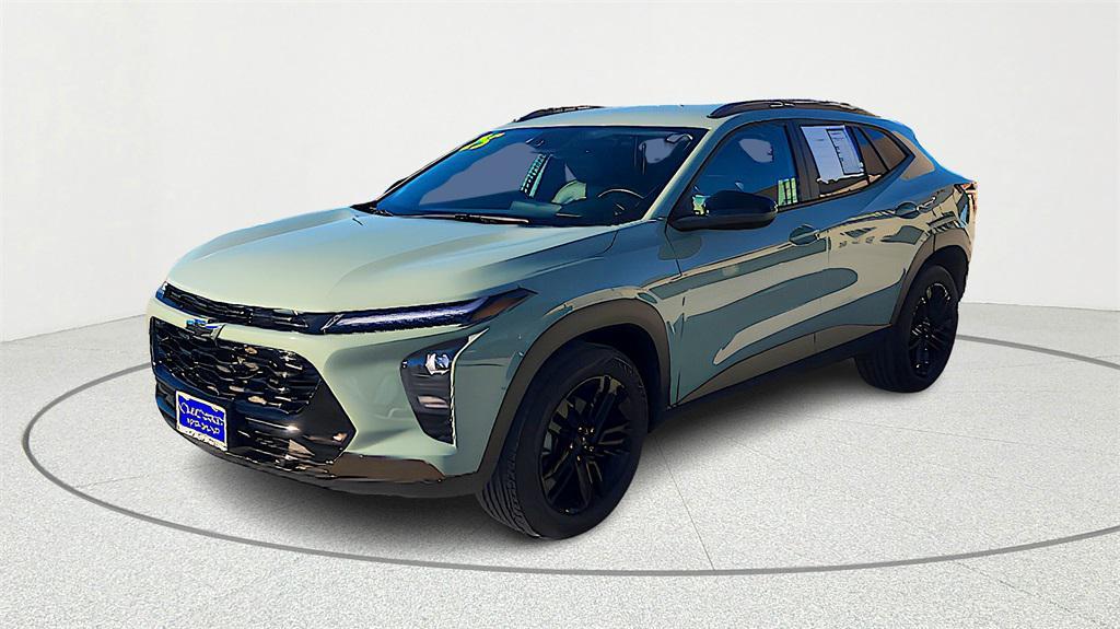 used 2025 Chevrolet Trax car, priced at $23,993